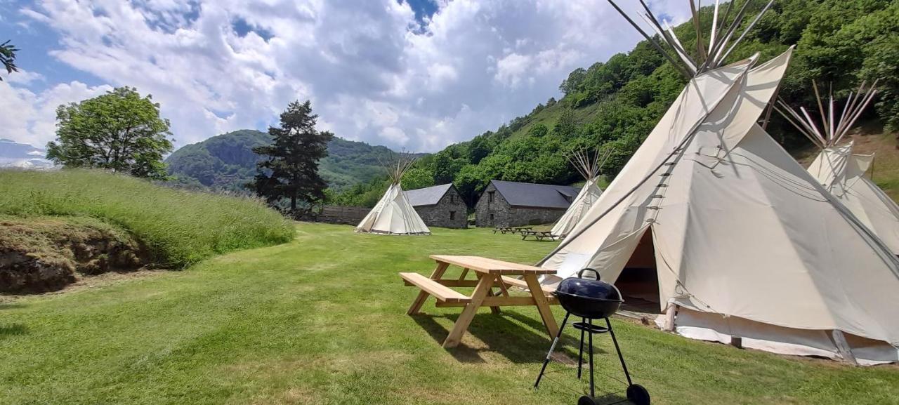 Hotel Tipi Nature Grand Confort Gavarnie Exterior foto